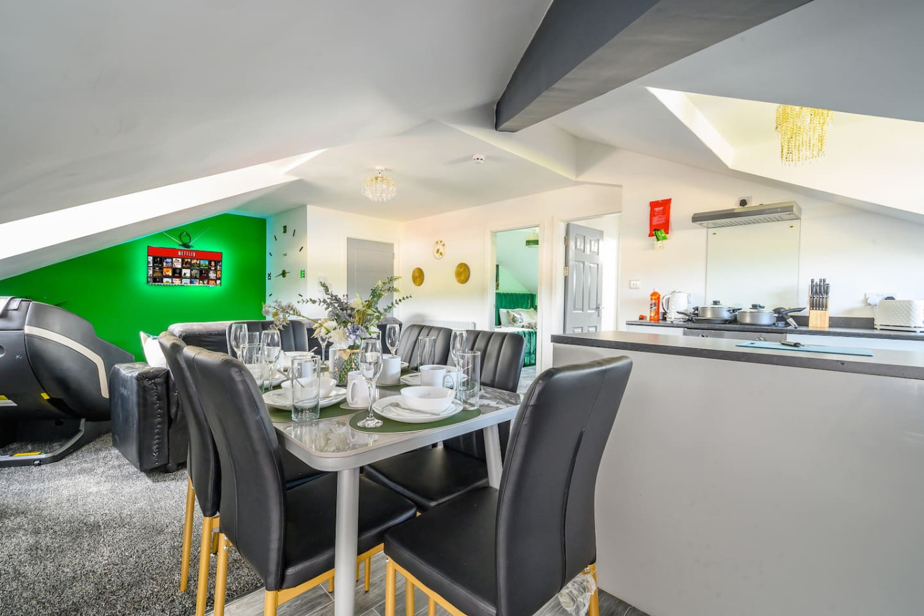 *1ht* For your relaxed & Cosy stay in 421 Bradford Road - Property image 53 - VivreStays