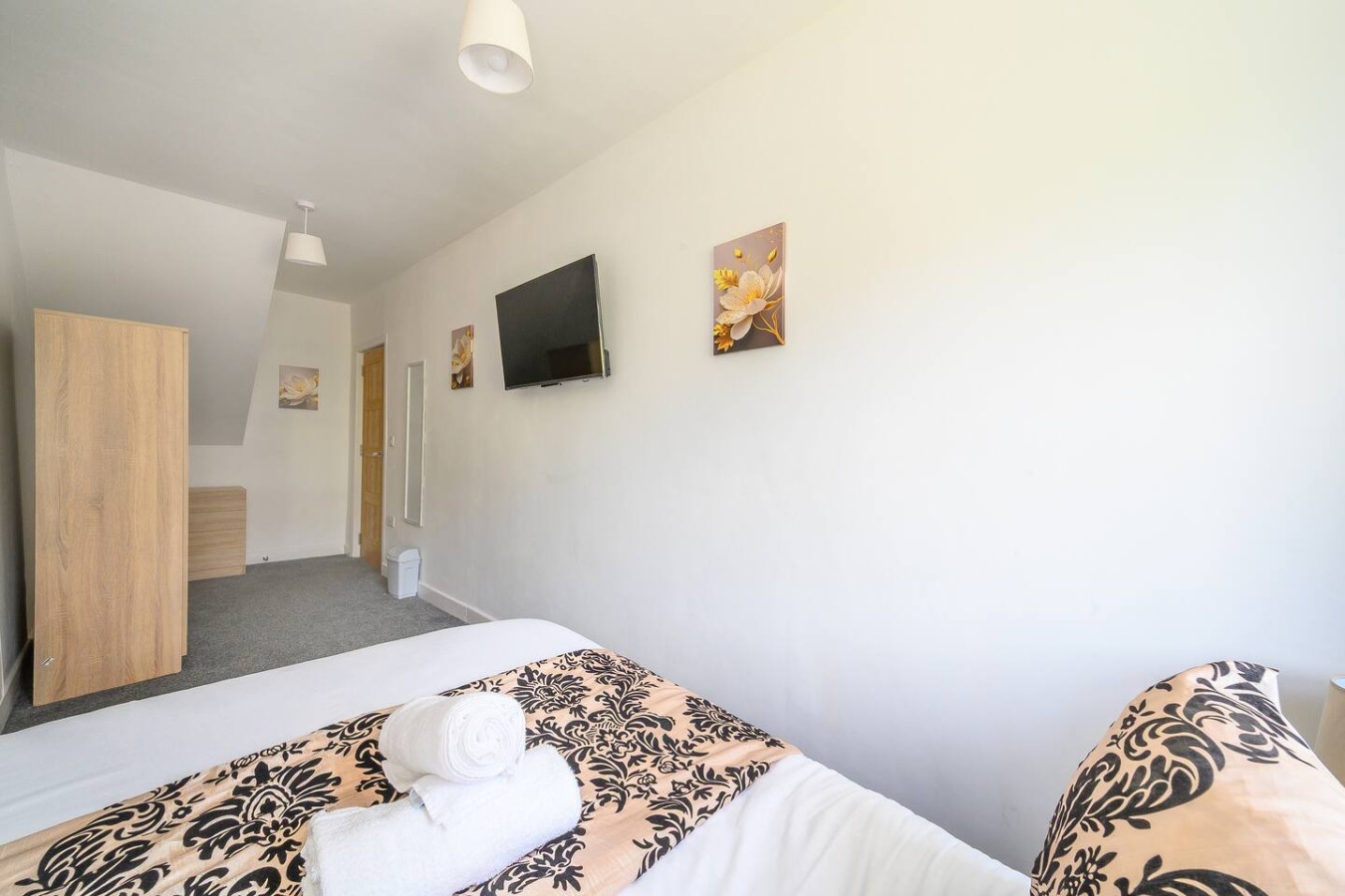 Comfortable and Sensational Stay in West yorkshire in 17 Northgate - Property image 5 - VivreStays