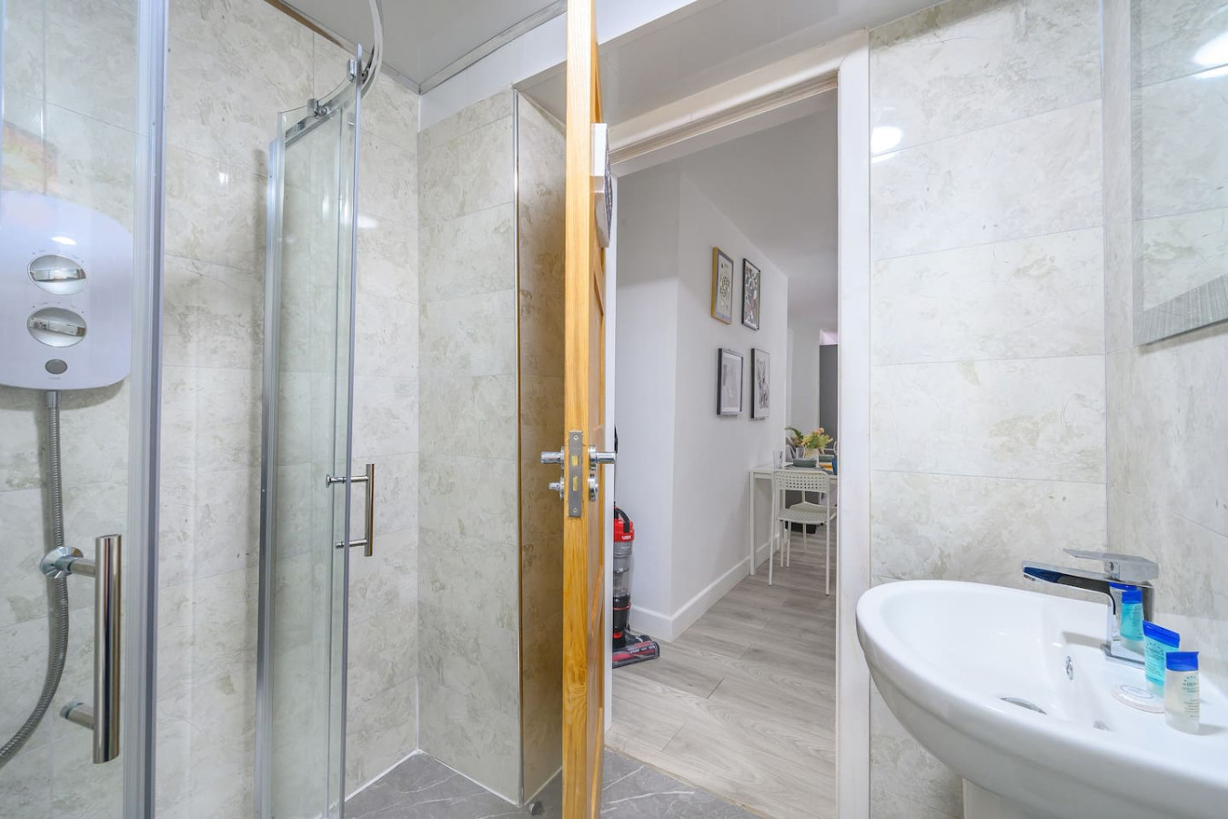 Comfortable and Sensational Stay in West yorkshire in 17 Northgate - Property image 22 - VivreStays