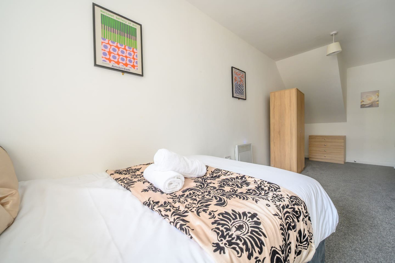 Comfortable and Sensational Stay in West yorkshire in 17 Northgate - Property image 4 - VivreStays