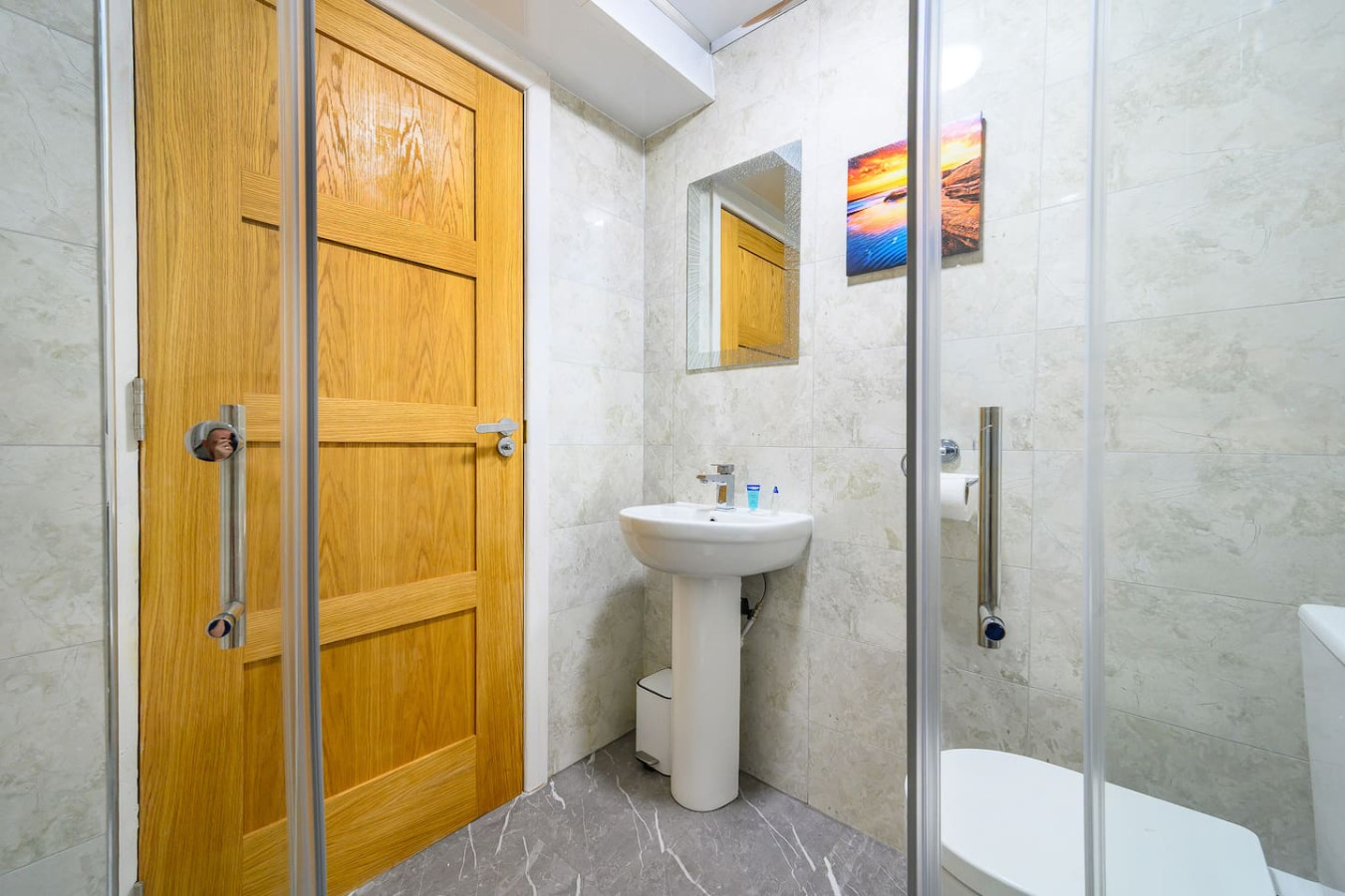 Comfortable and Sensational Stay in West yorkshire in 17 Northgate - Property image 21 - VivreStays