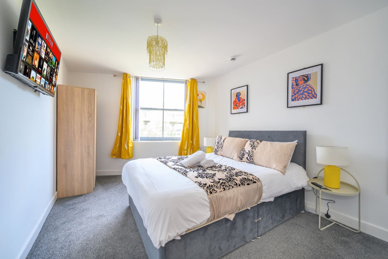 Soothing and Welcoming Stay in West Yorkshire serviced apartment - UK - VivreStays