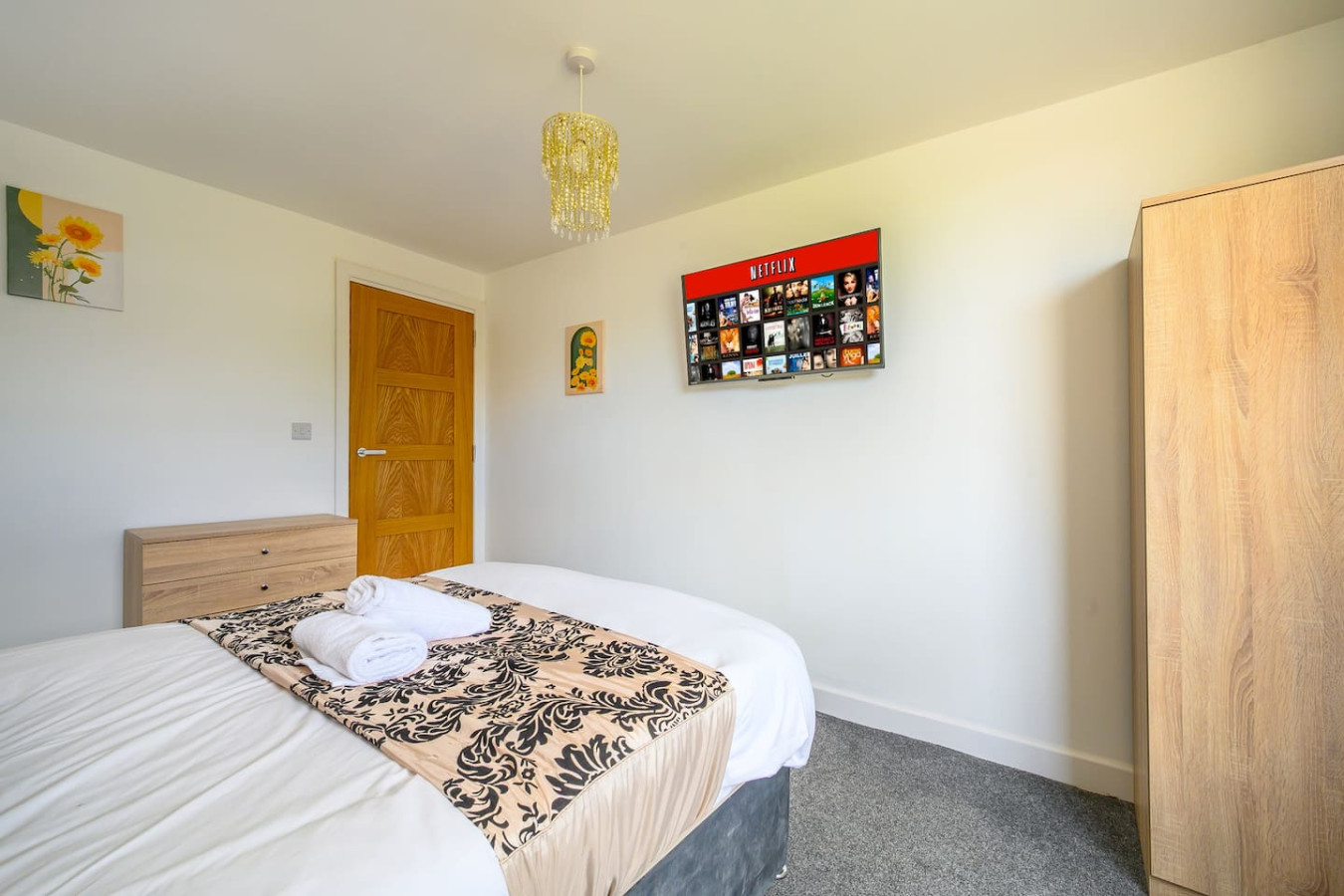 Soothing and Welcoming Stay in West Yorkshire in 17 Northgate - Property image 4 - VivreStays