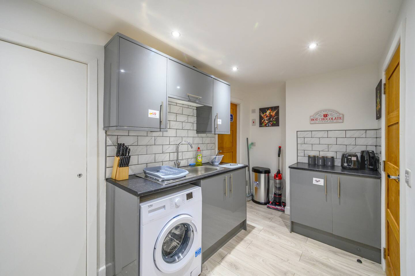 Soothing and Welcoming Stay in West Yorkshire in 17 Northgate - Property image 16 - VivreStays