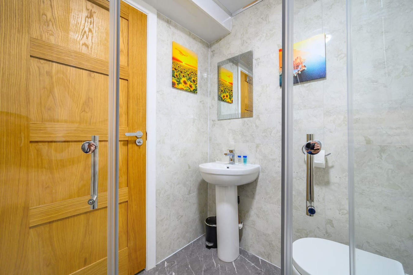Soothing and Welcoming Stay in West Yorkshire in 17 Northgate - Property image 19 - VivreStays