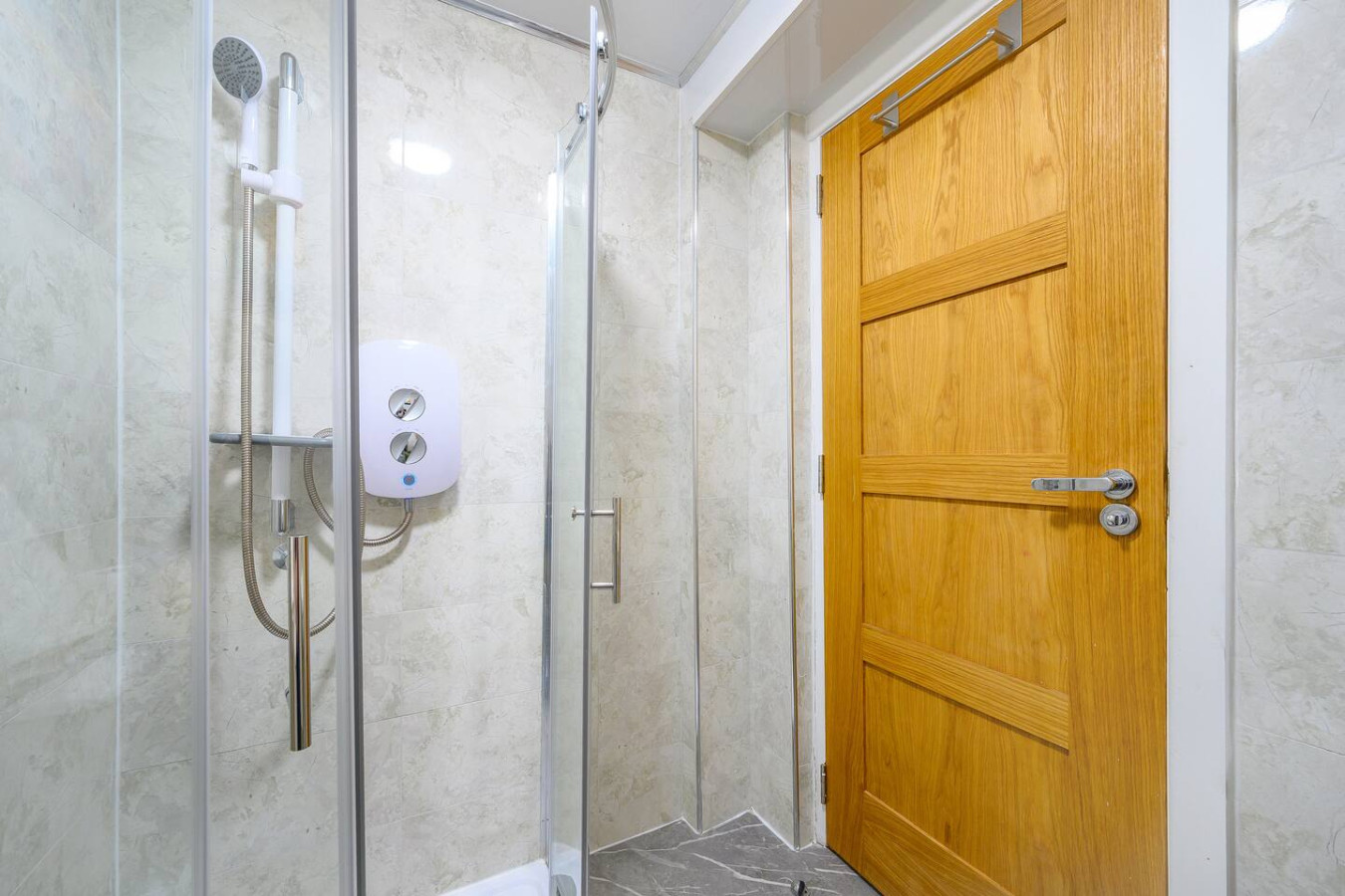 Soothing and Welcoming Stay in West Yorkshire in 17 Northgate - Property image 17 - VivreStays