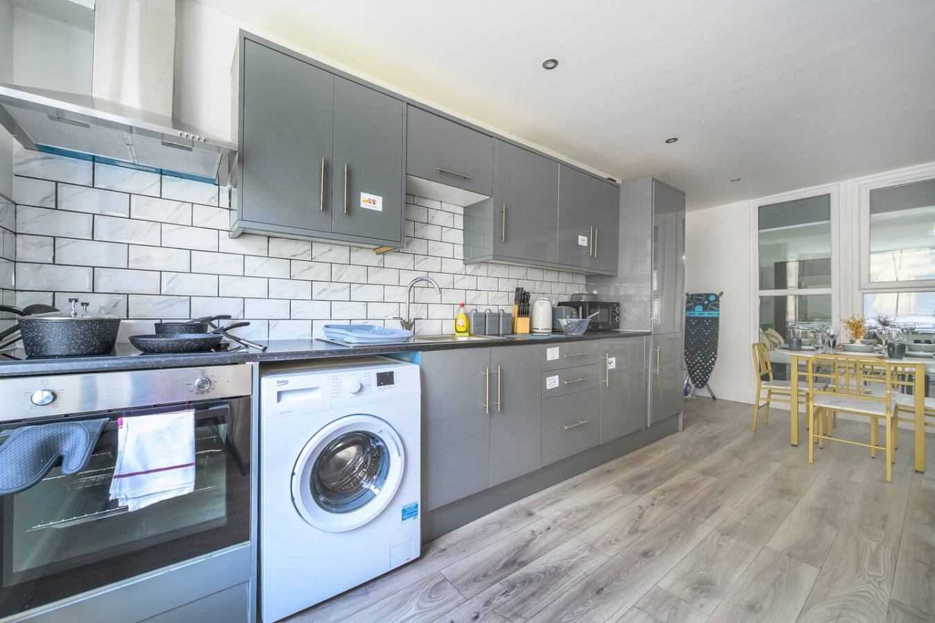 Comfortable and Grand Stay in City Centre in 17 Northgate - Property image 5 - VivreStays