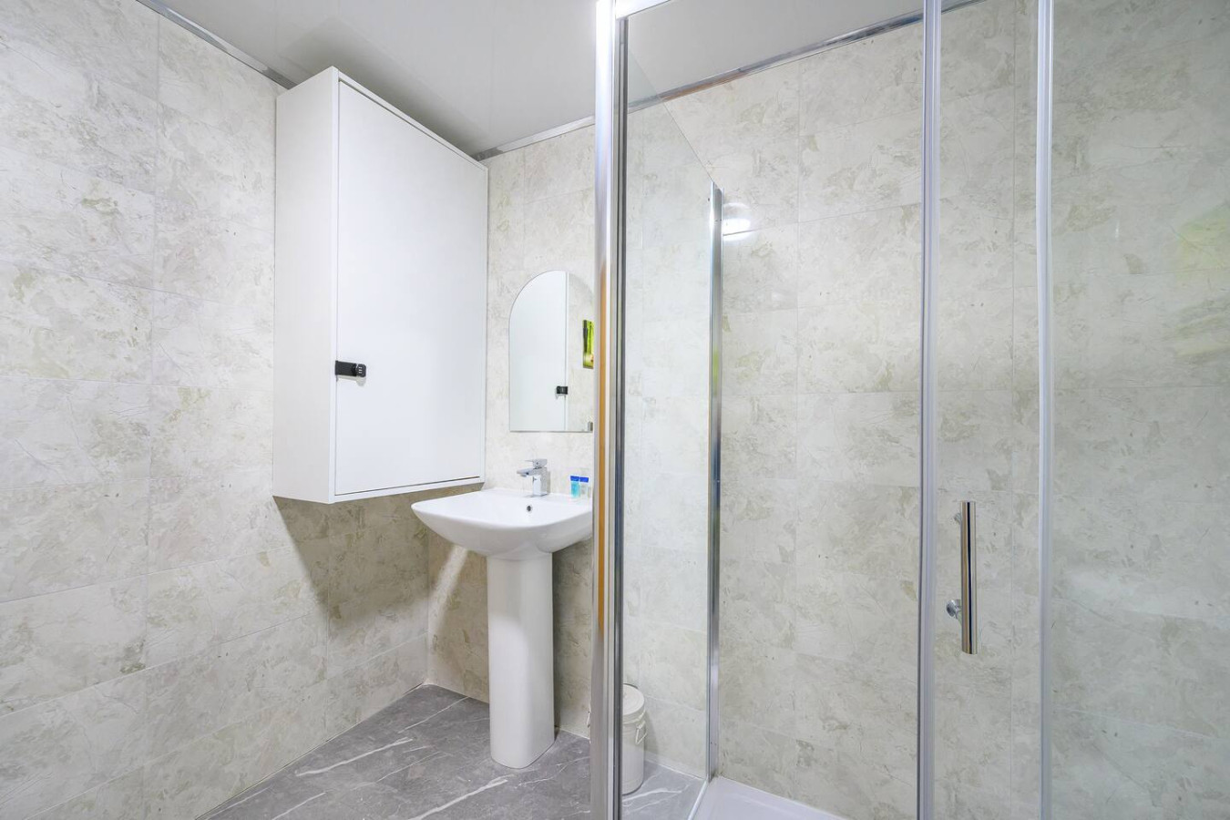 Comfortable and Grand Stay in City Centre in 17 Northgate - Property image 29 - VivreStays