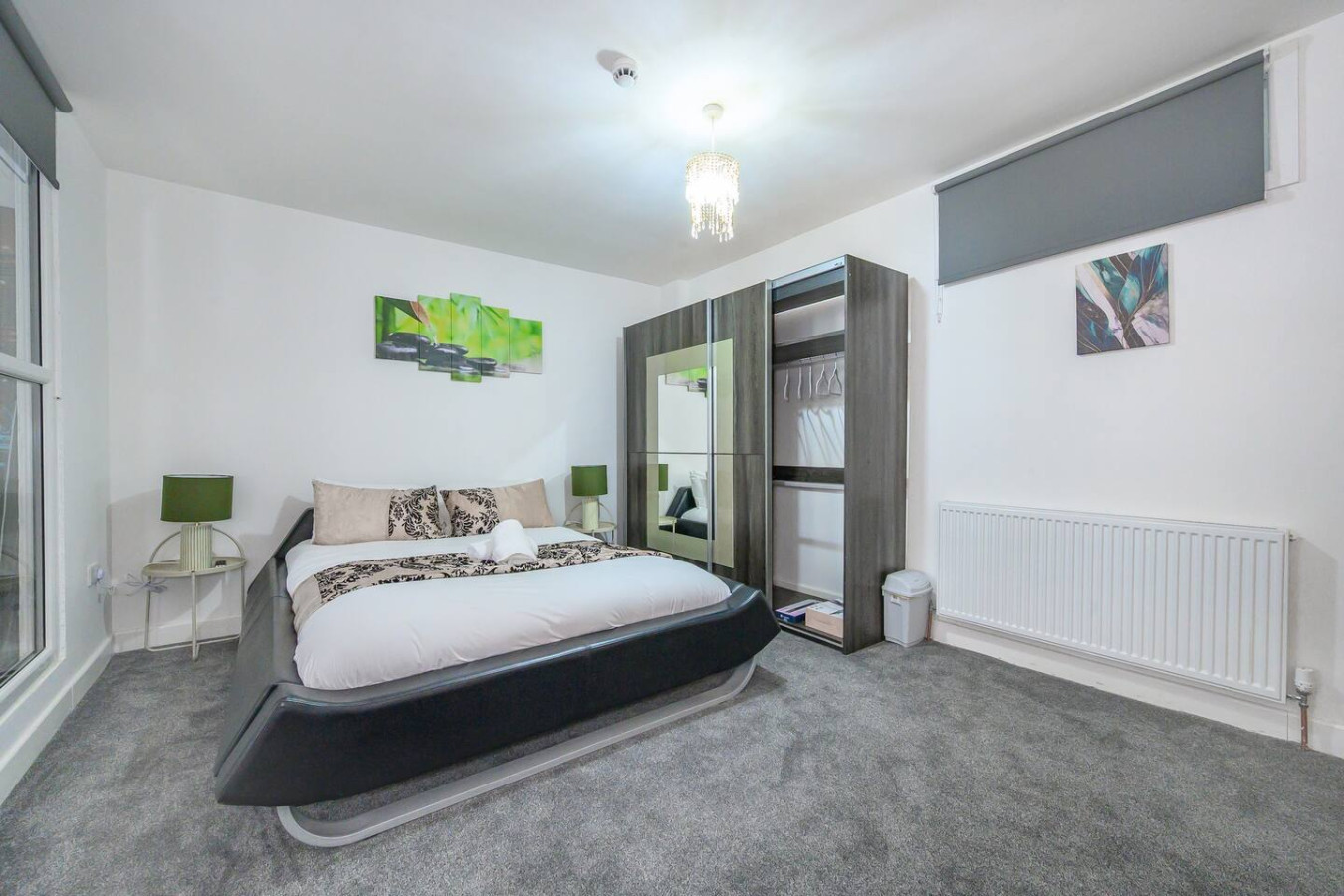 Comfortable and Grand Stay in City Centre in 17 Northgate - Property image 7 - VivreStays