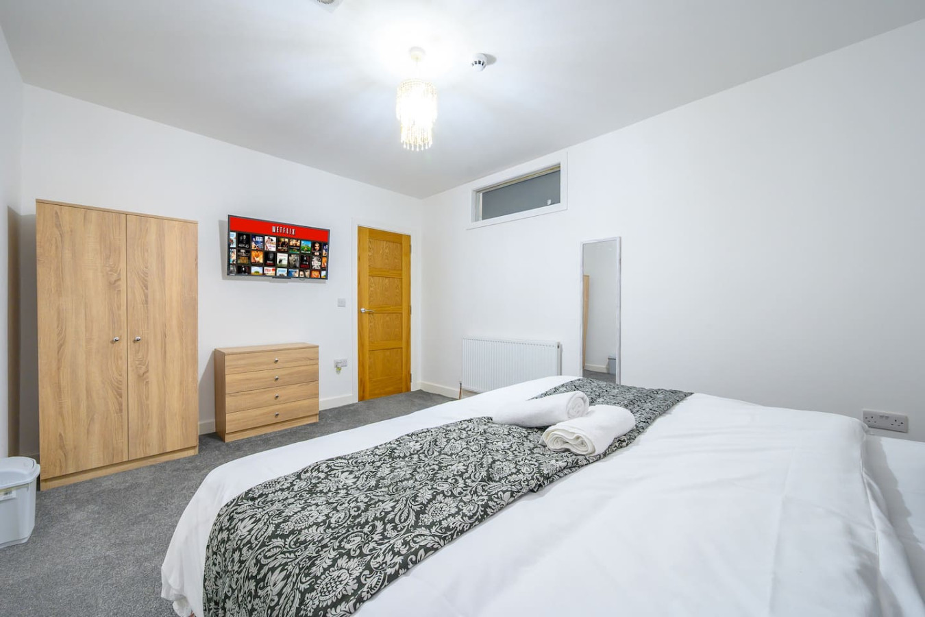 Comfortable and Grand Stay in City Centre in 17 Northgate - Property image 25 - VivreStays