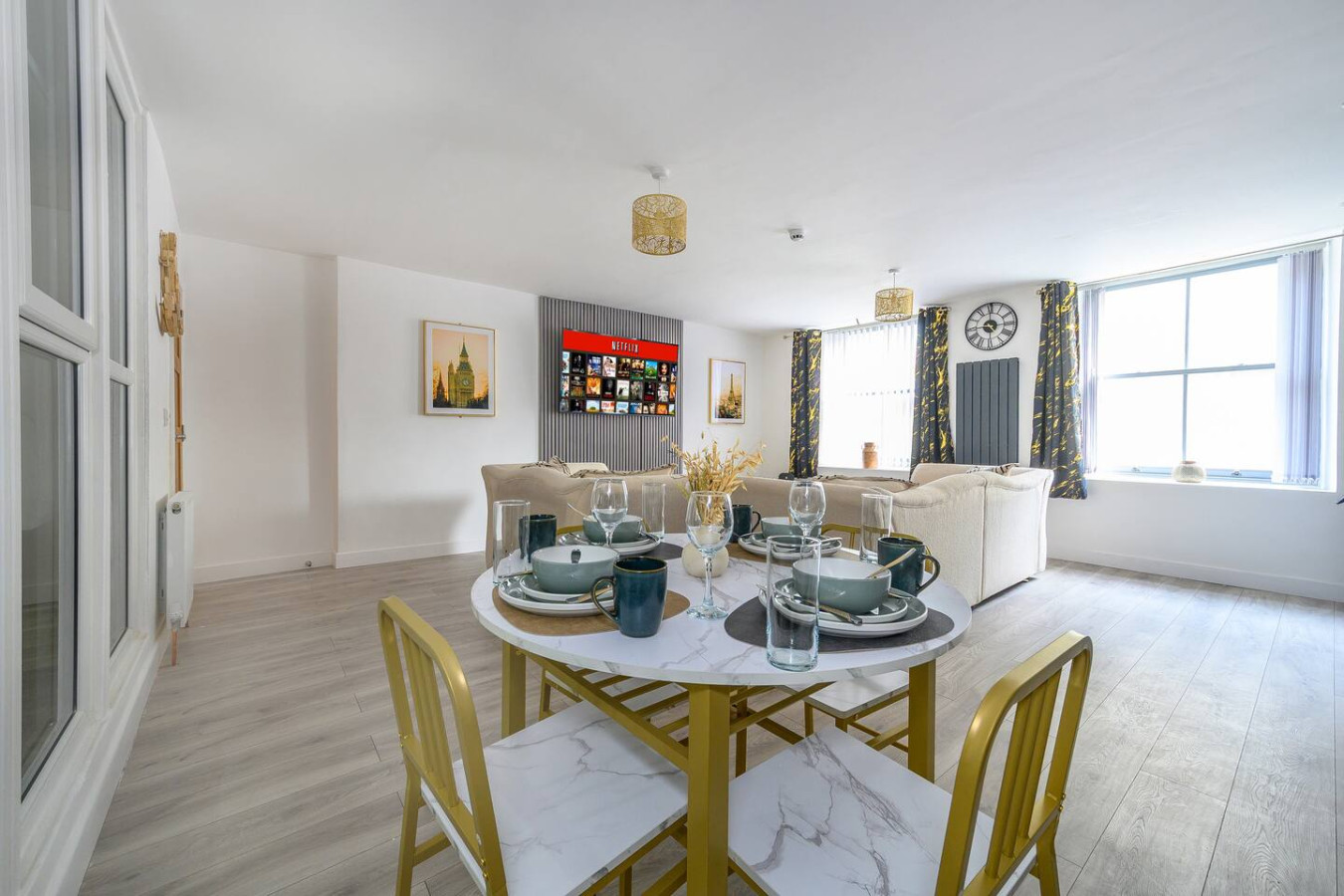 Comfortable and Grand Stay in City Centre in 17 Northgate - Property image 18 - VivreStays