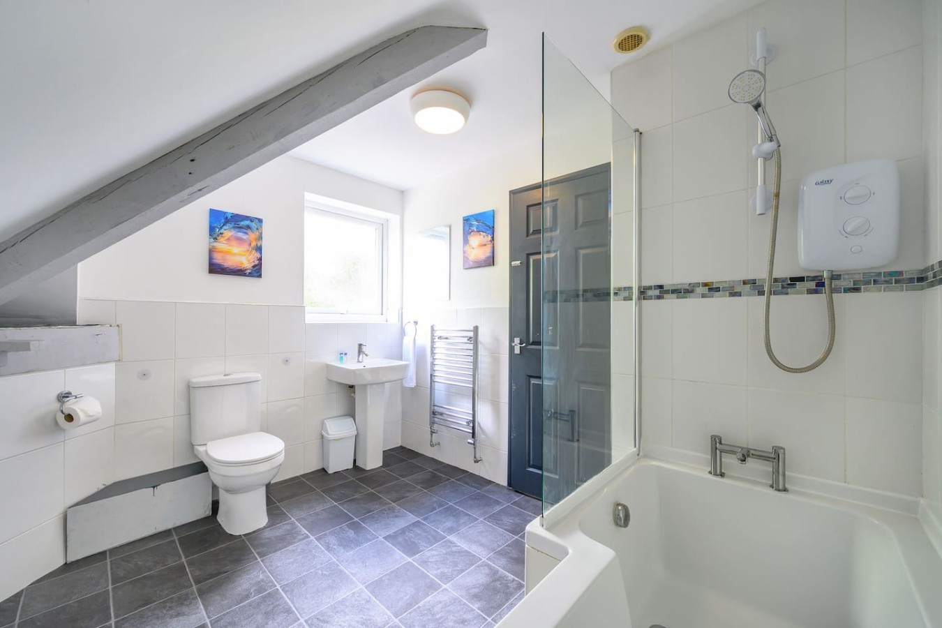 F7GH soothing stay near city centre in Green Hill House, 1 Green Hill Road - Property image 24 - VivreStays