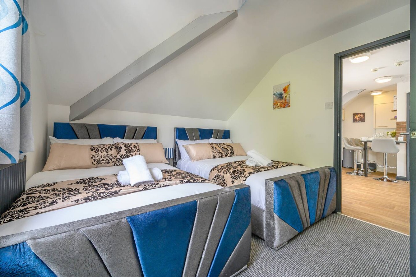 F7GH soothing stay near city centre in Green Hill House, 1 Green Hill Road - Property image 8 - VivreStays