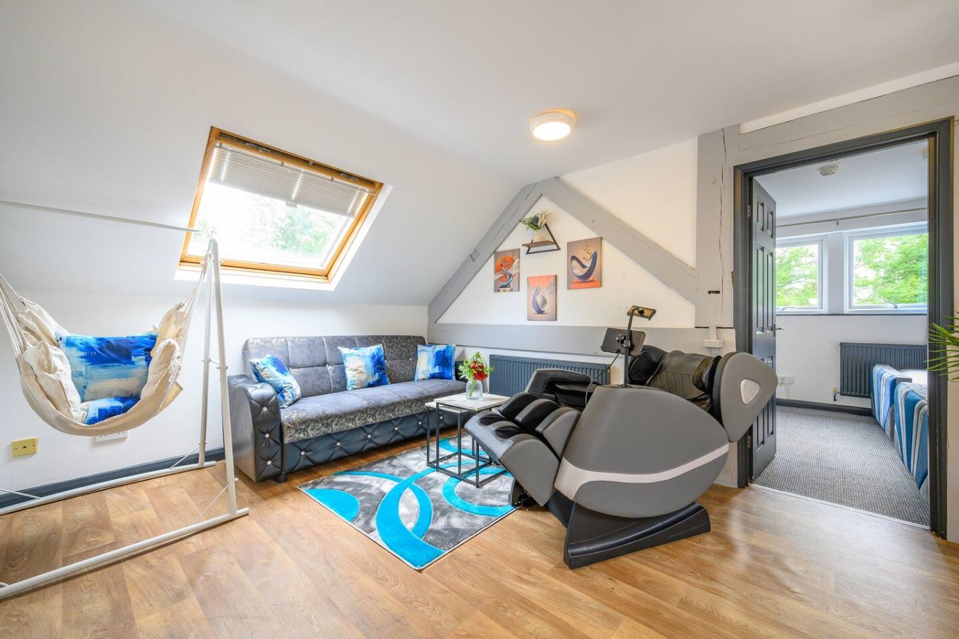F7GH soothing stay near city centre in Green Hill House, 1 Green Hill Road - Property image 15 - VivreStays