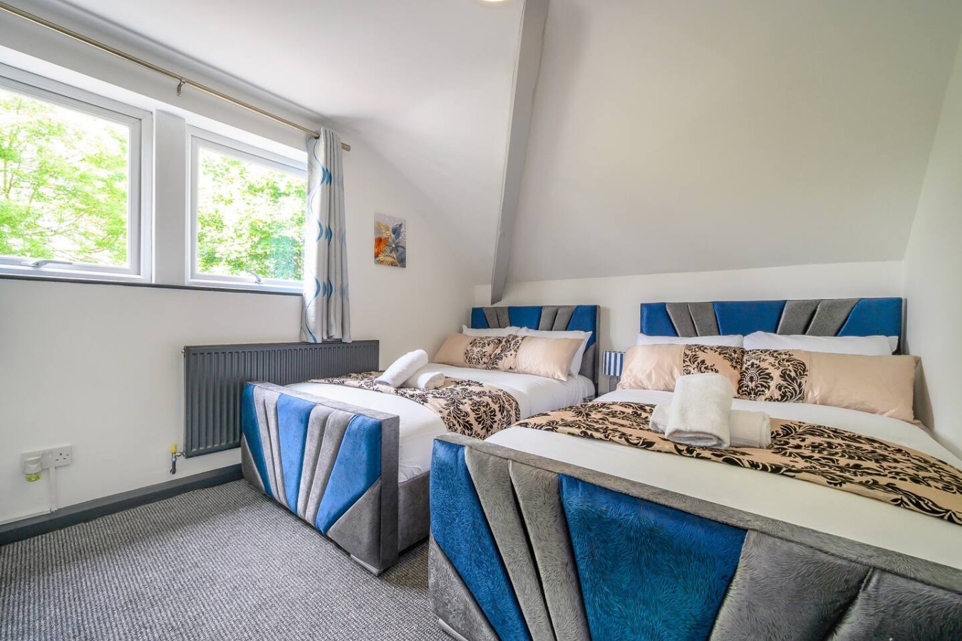 F7GH soothing stay near city centre in Green Hill House, 1 Green Hill Road - Property image 6 - VivreStays