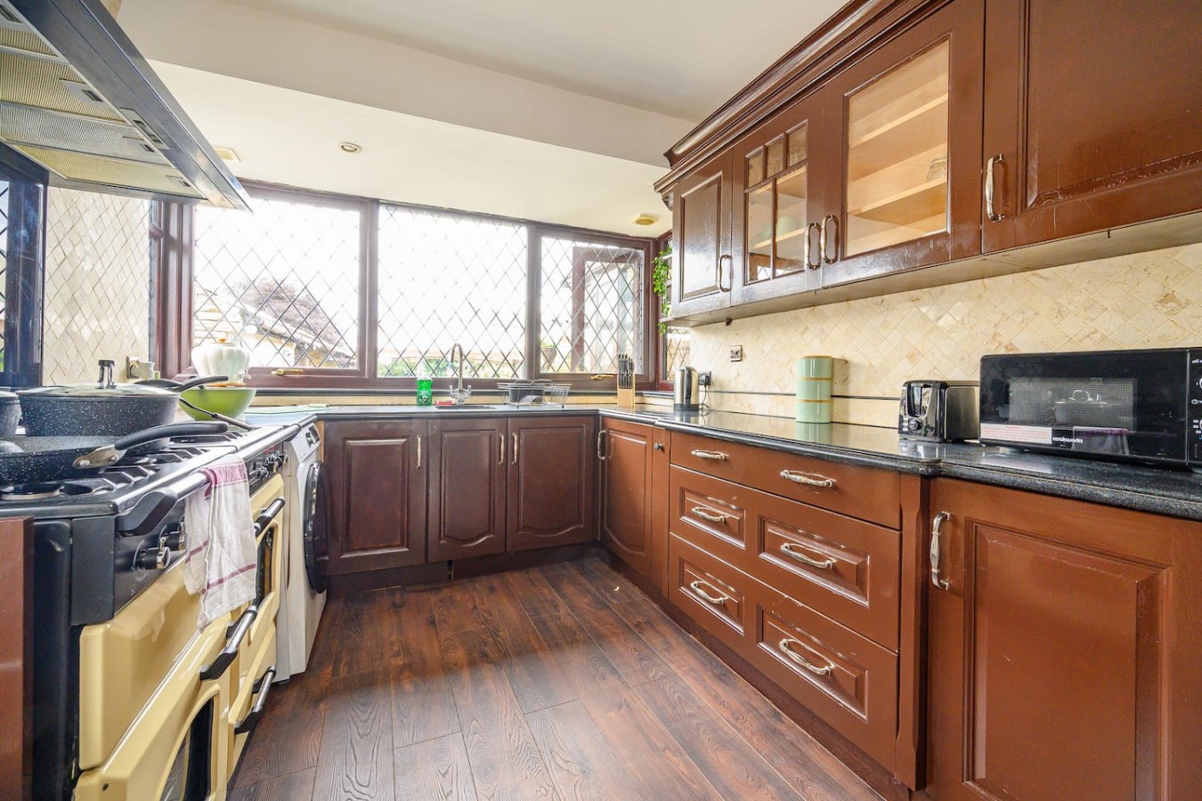 *H59G*- Family Home with Hot Tub & Games Room in 59 Galloway Lane - Property image 52 - VivreStays