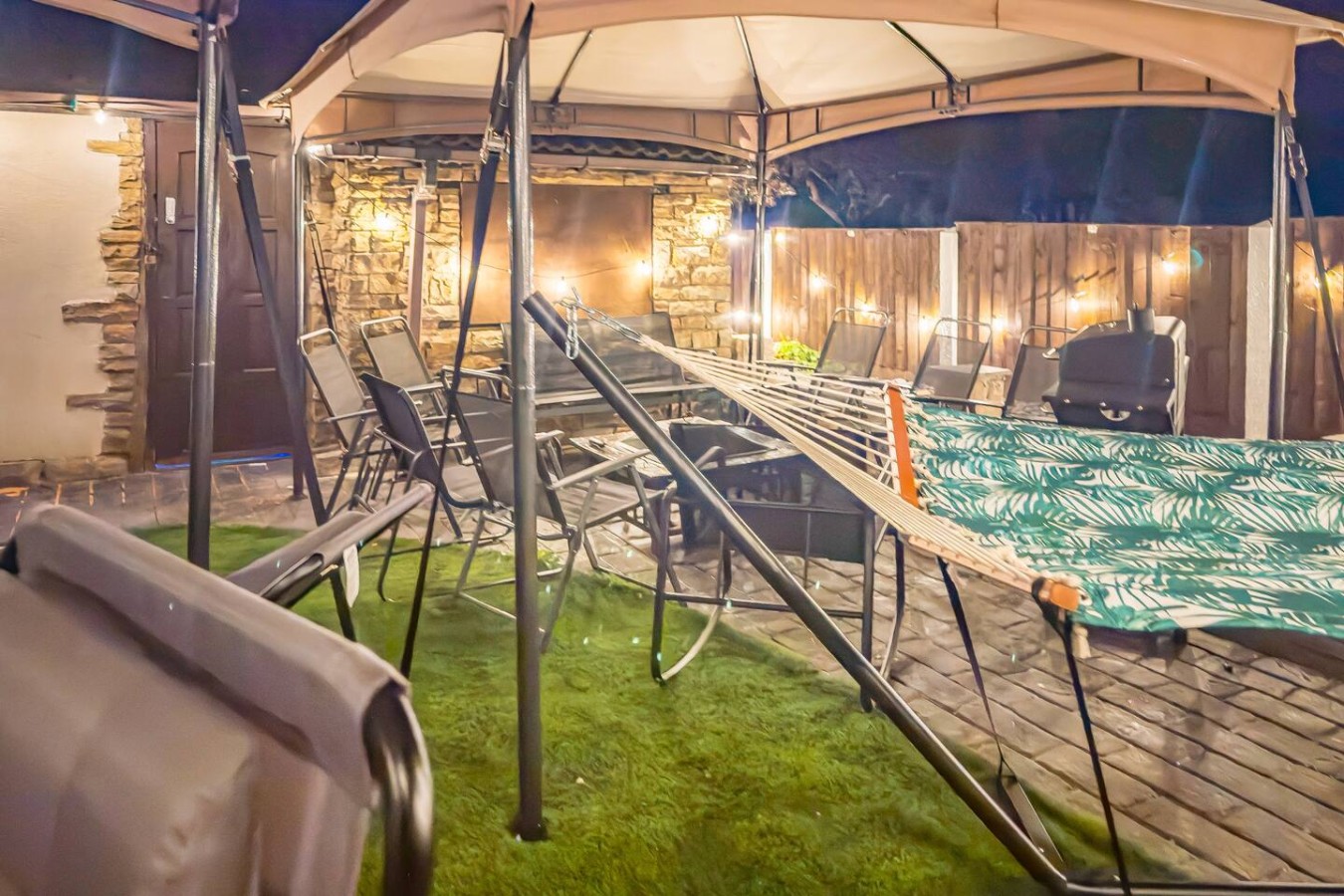 *H59G*- Family Home with Hot Tub & Games Room in 59 Galloway Lane - Property image 32 - VivreStays