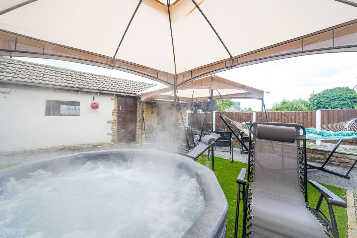 *H59G*- Family Home with Hot Tub & Games Room in 59 Galloway Lane - Property image 57 - VivreStays