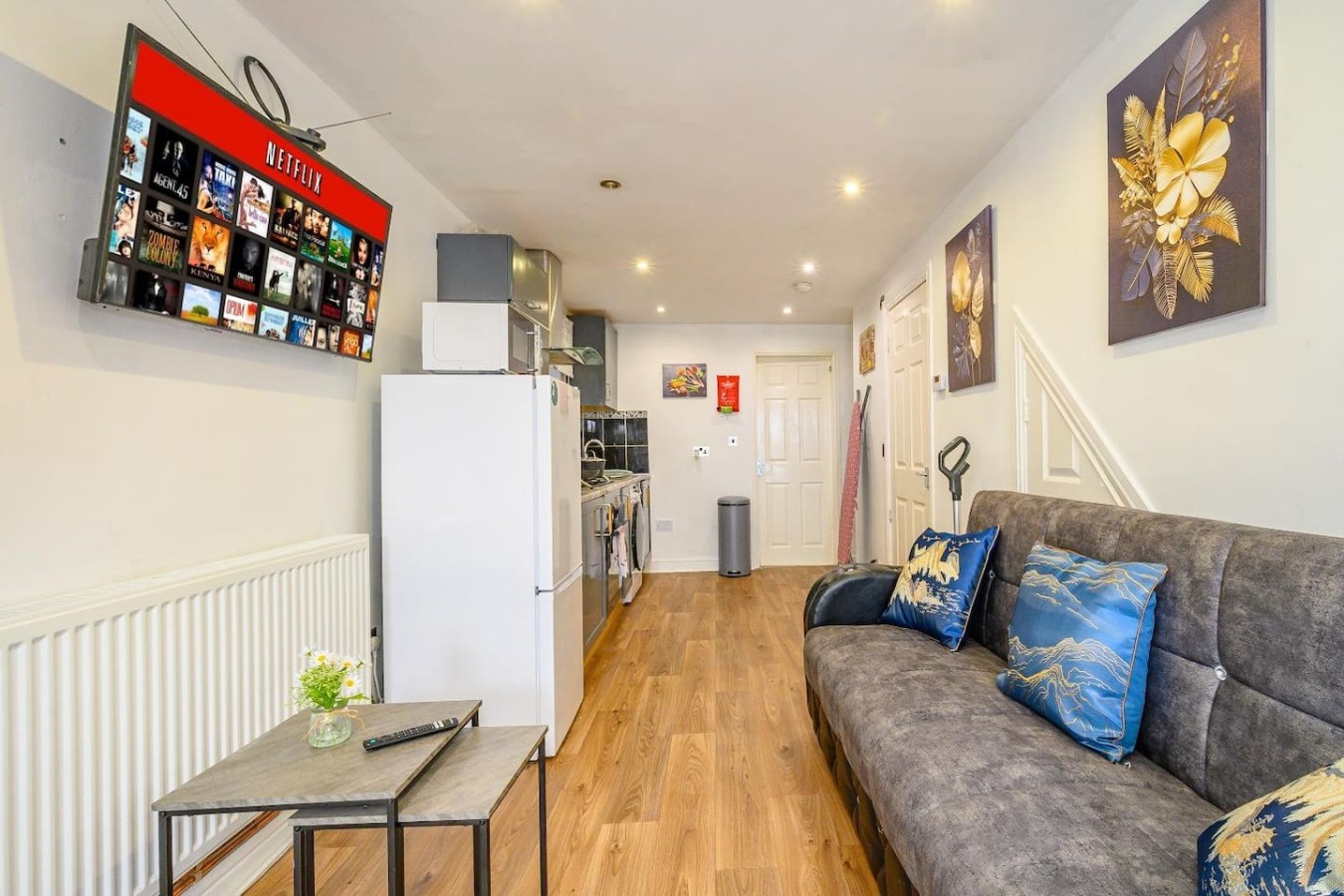*17b* - For Your Stay with Private Gated Parking in 17 Fountain Street - Property image 9 - VivreStays