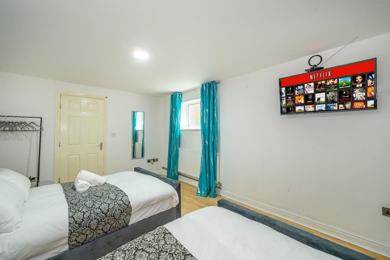 *17b* - For Your Stay with Private Gated Parking in 17 Fountain Street - Property image 2 - VivreStays