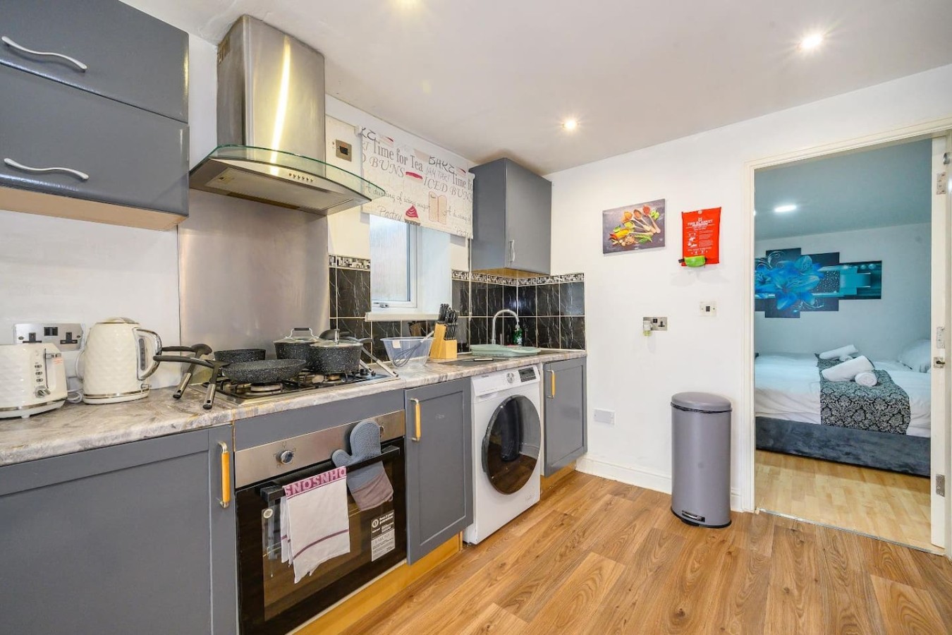 *17b* - For Your Stay with Private Gated Parking in 17 Fountain Street - Property image 13 - VivreStays
