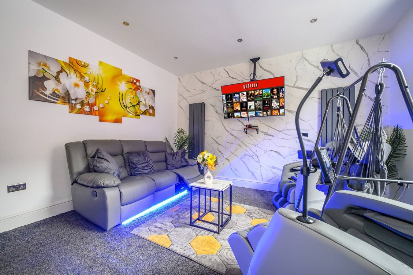 10W - For your Most Relaxed & cosy Stay in 12 Woodview Street - Property image 37 - VivreStays