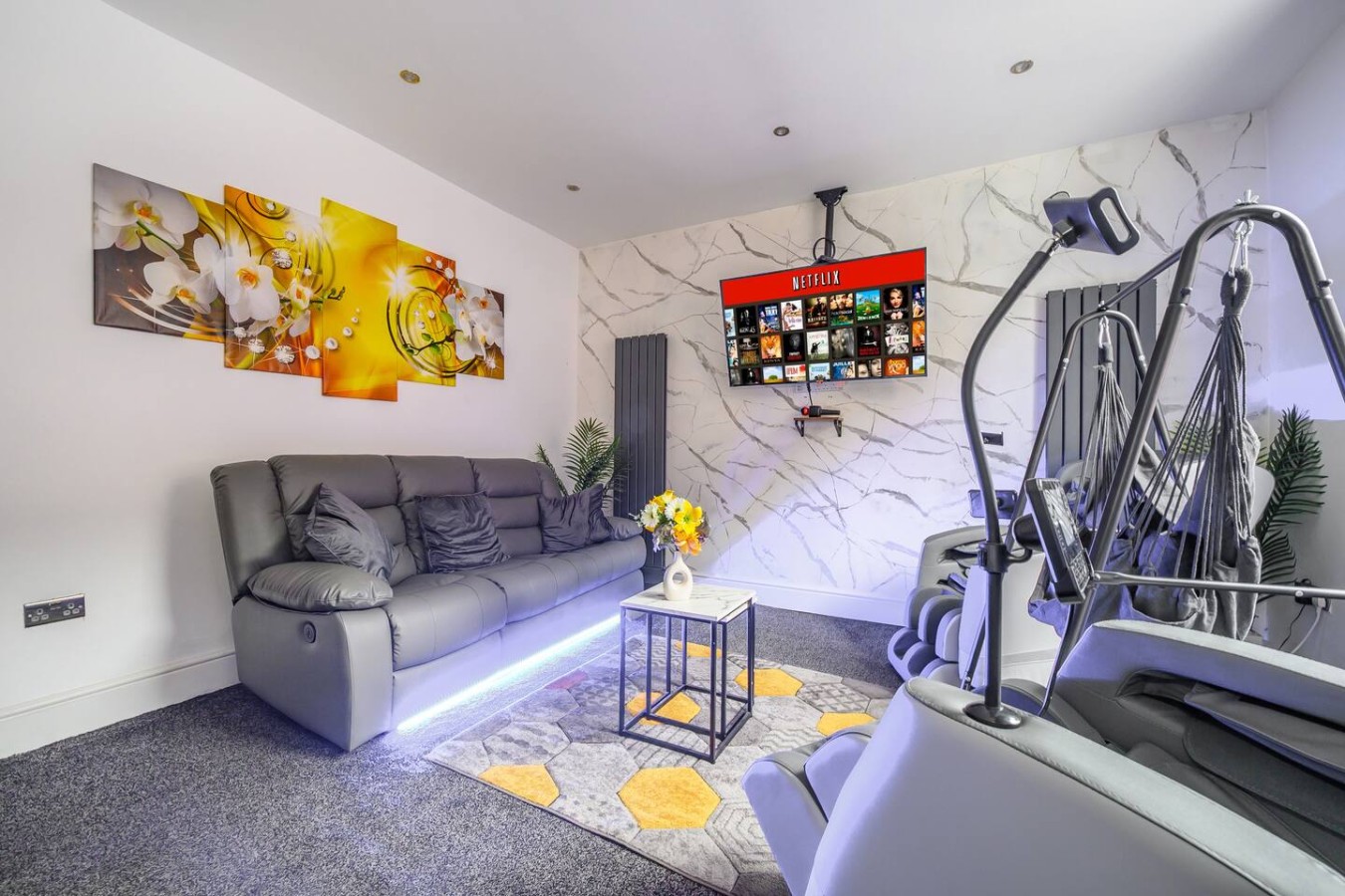 10W - For your Most Relaxed & cosy Stay in 12 Woodview Street - Property image 15 - VivreStays