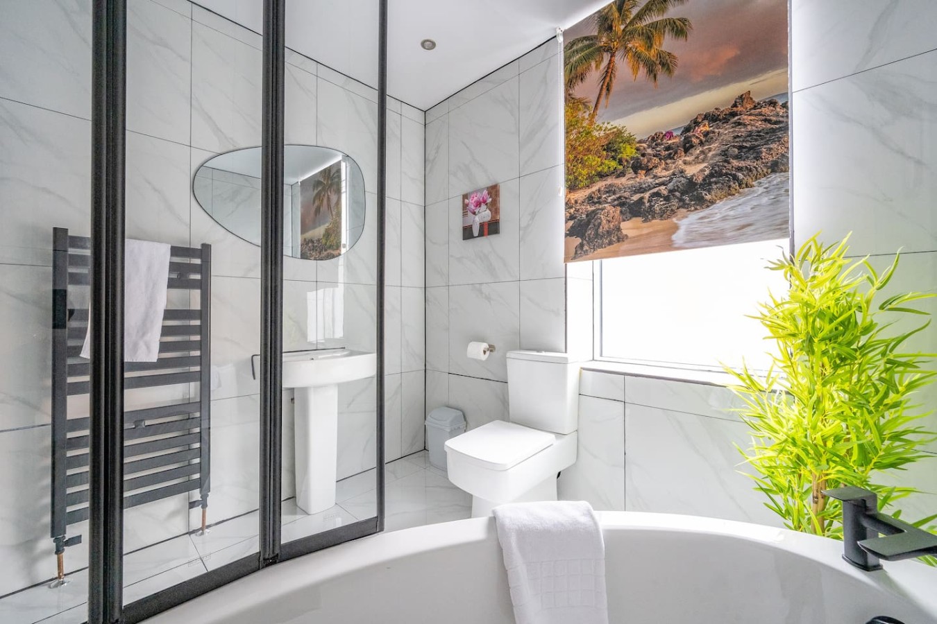 10W - For your Most Relaxed & cosy Stay in 12 Woodview Street - Property image 21 - VivreStays