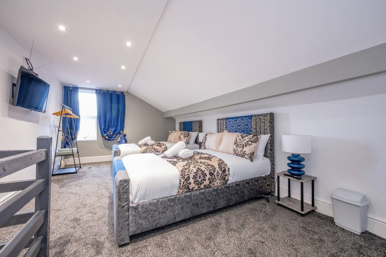 10W - For your Most Relaxed & cosy Stay in 12 Woodview Street - Property image 17 - VivreStays