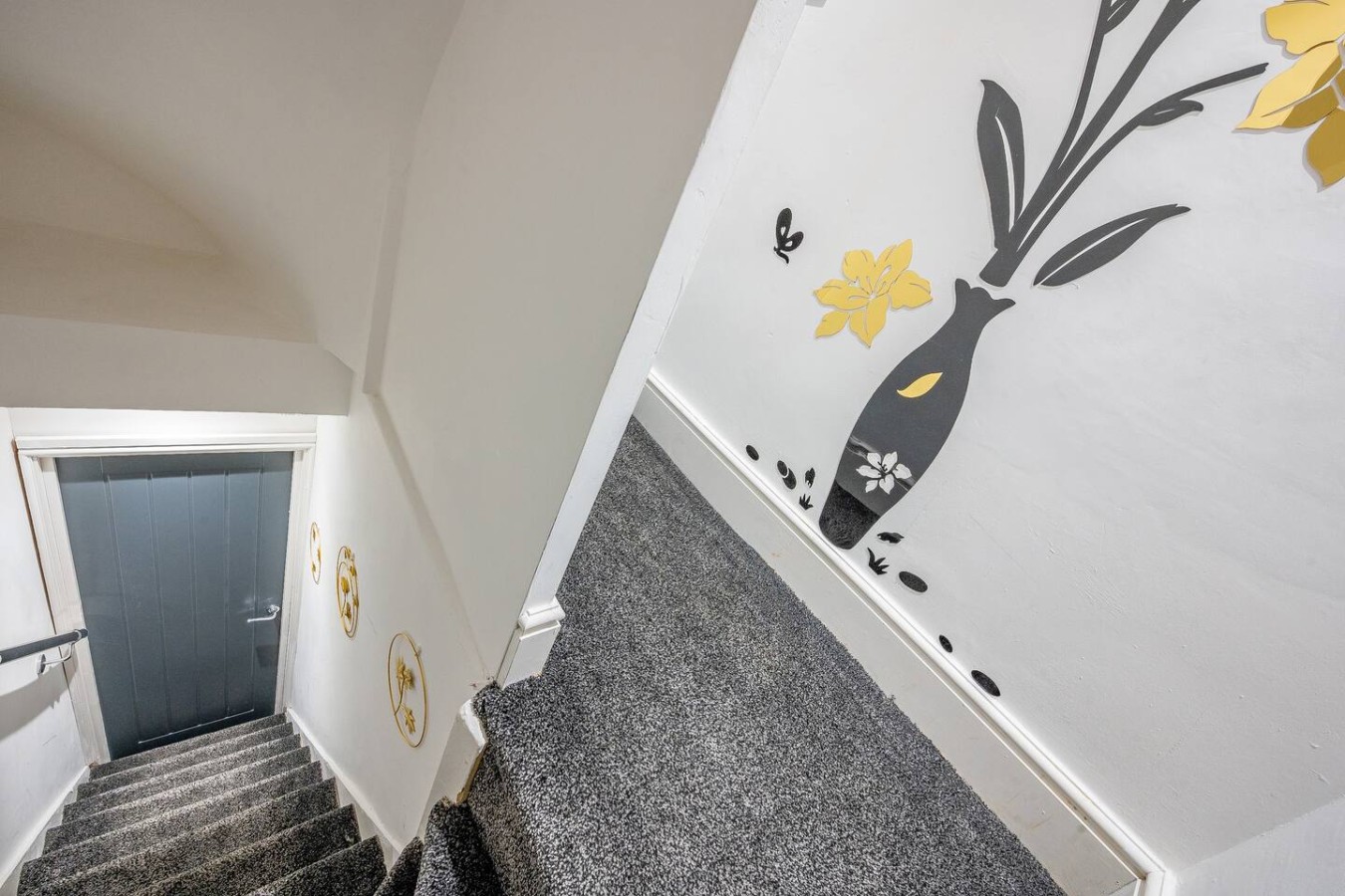 10W - For your Most Relaxed & cosy Stay in 12 Woodview Street - Property image 28 - VivreStays