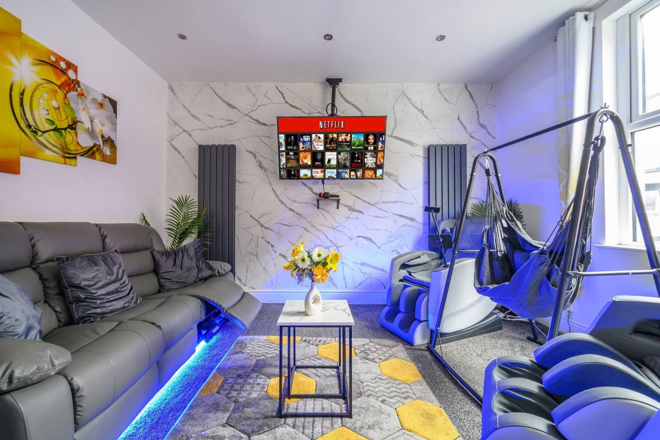 10W - For your Most Relaxed & cosy Stay in 12 Woodview Street - Property image 35 - VivreStays