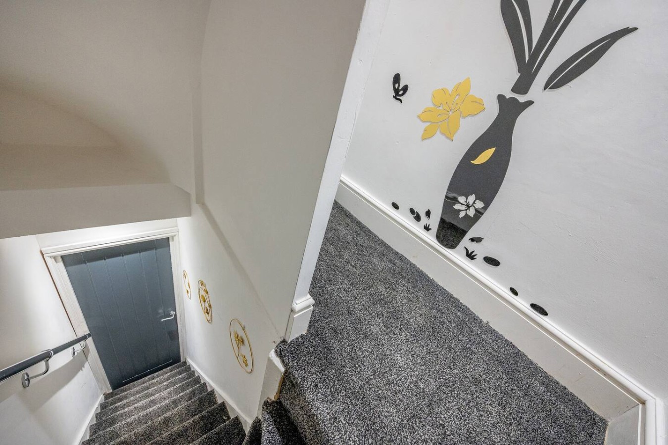 10W - For your Most Relaxed & cosy Stay in 12 Woodview Street - Property image 27 - VivreStays