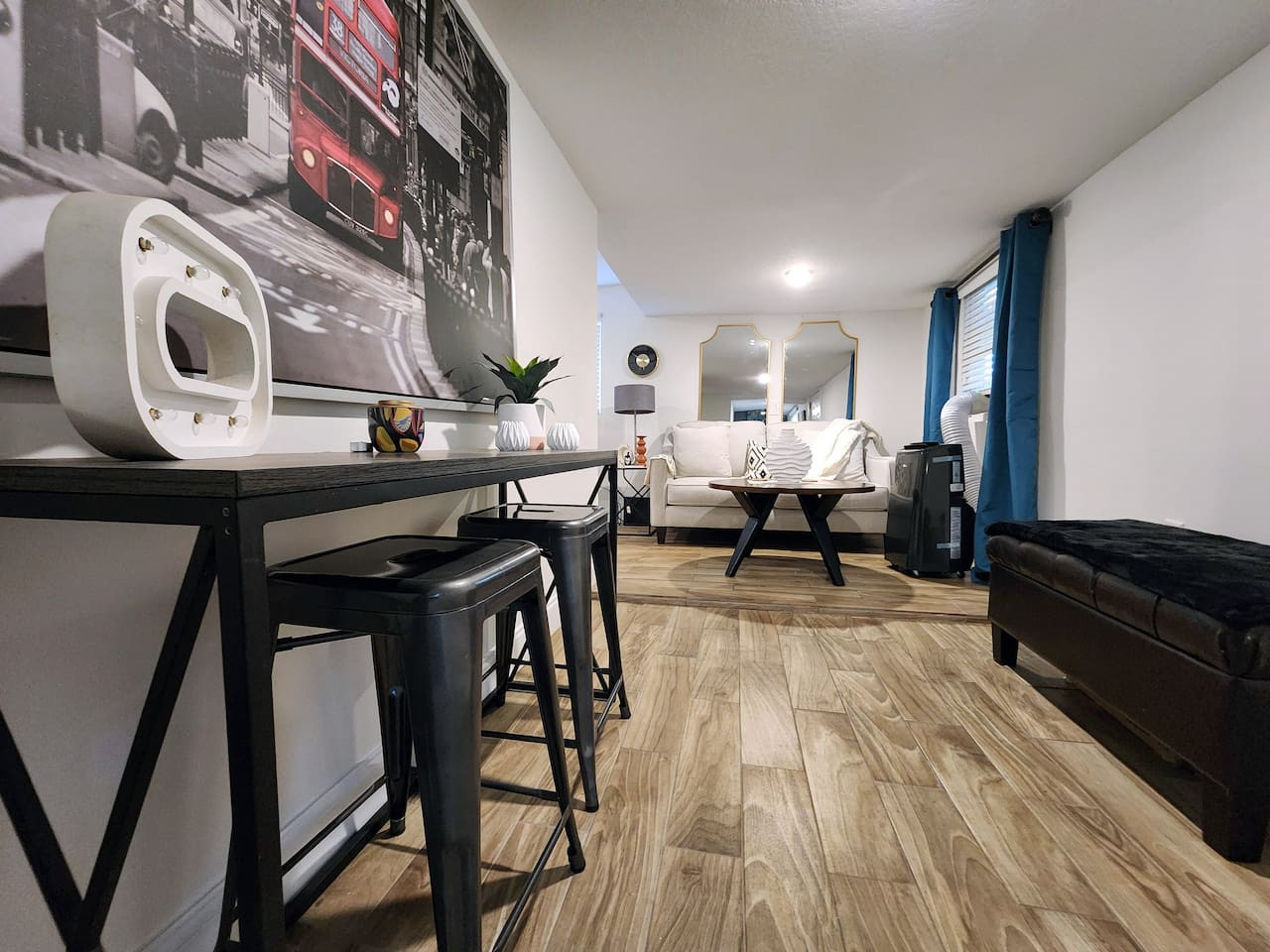 Charming Studio With Kitchenette And Free Parking - Cozy Urban Retreat - Orlando, FL