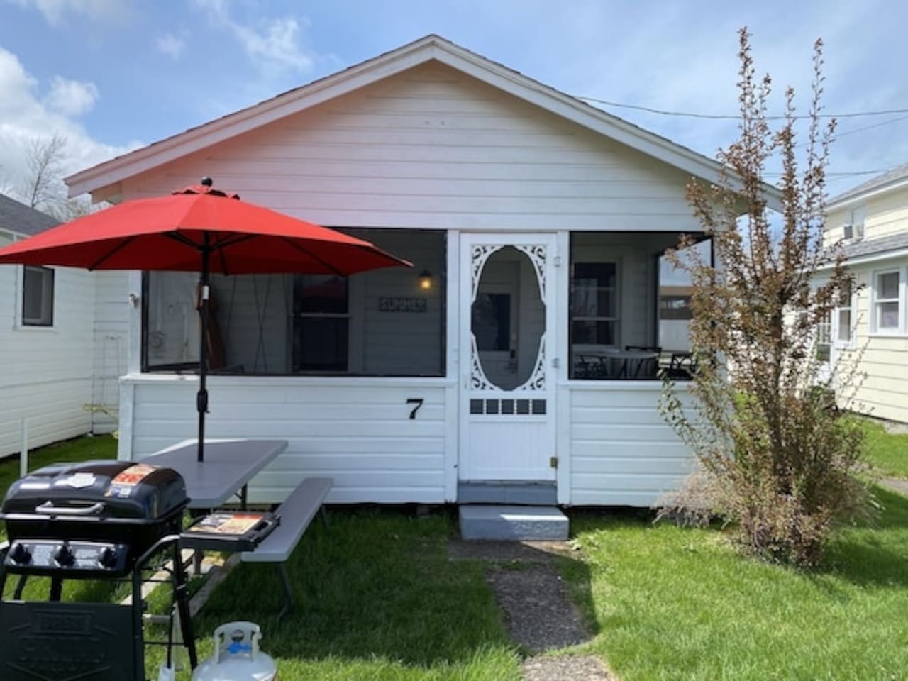 Walk To Lake & Strip | Firepit & Grill - Ohio