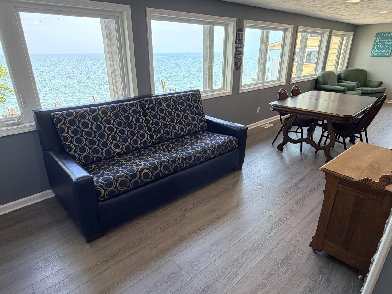Lake Access Retreat | Pet Friendly | Fire Pit - Geneva-on-the-Lake, OH
