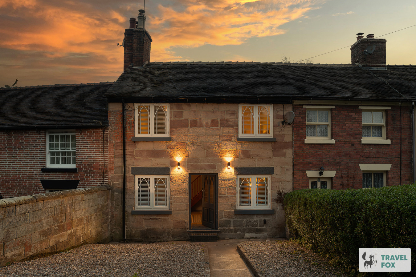 Angel Cottage - 5 mins drive to Alton Towers!