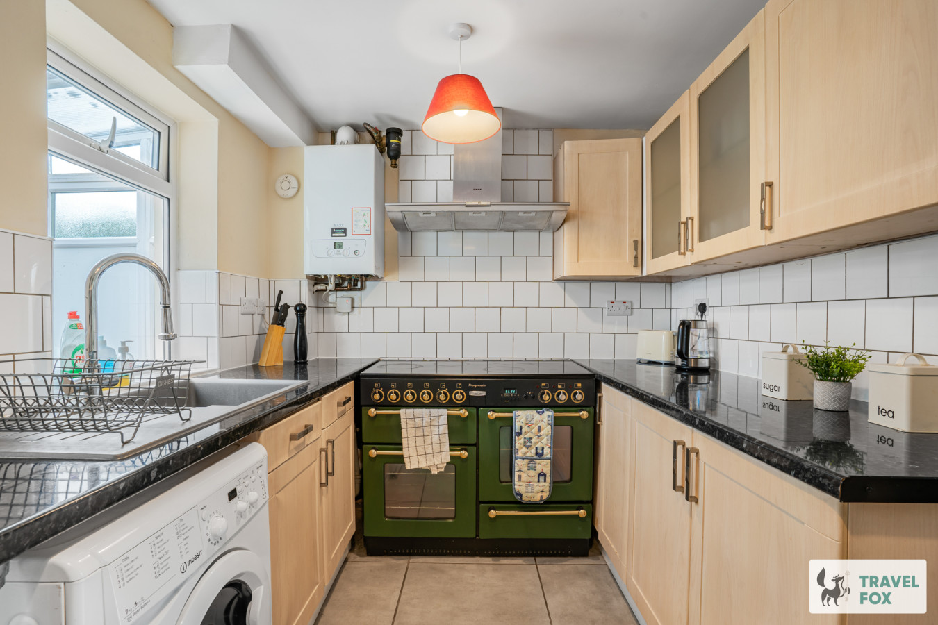 Emma's Central House & Parking - Photo 3