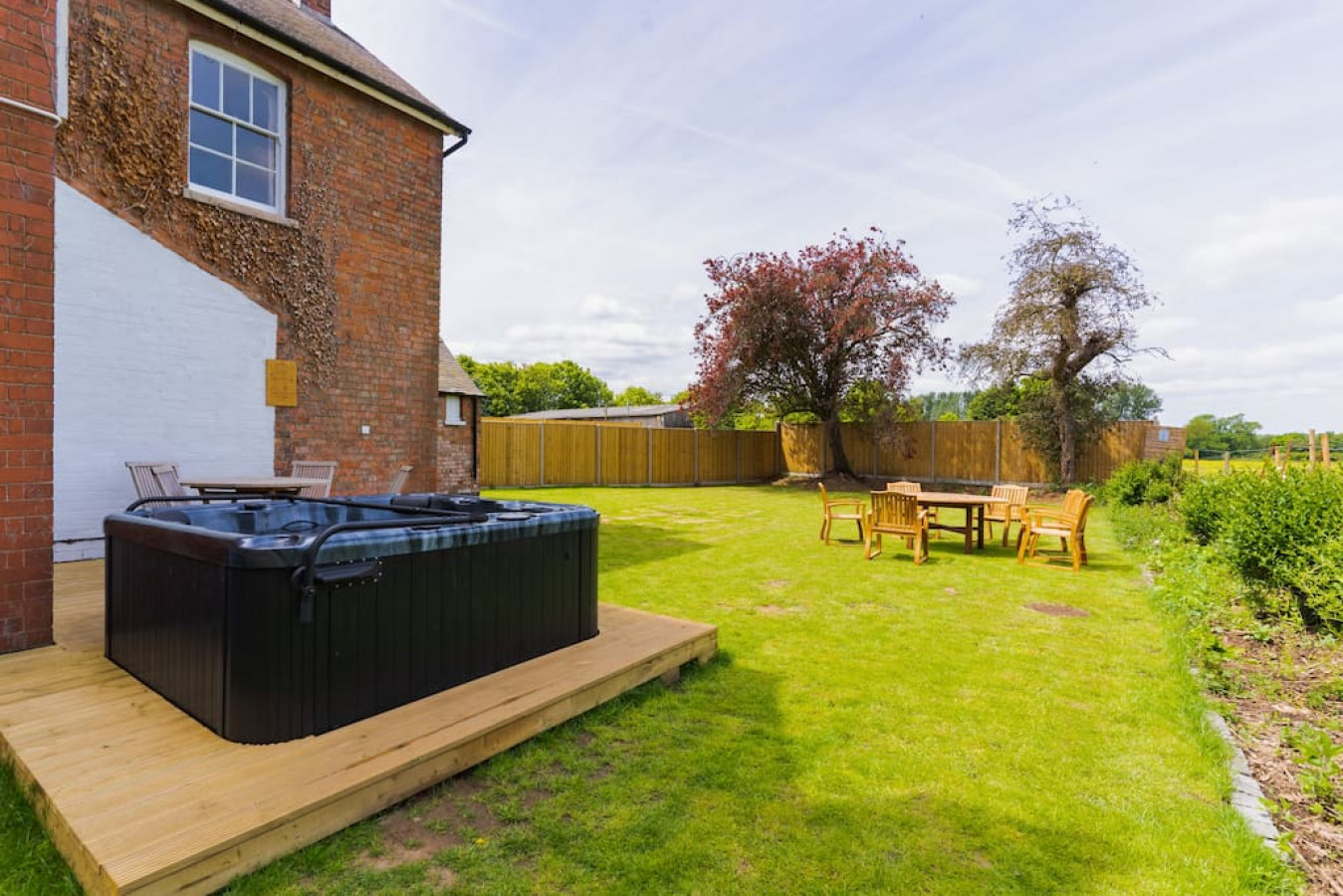 Felicity's House with Hot Tub! - Photo 4