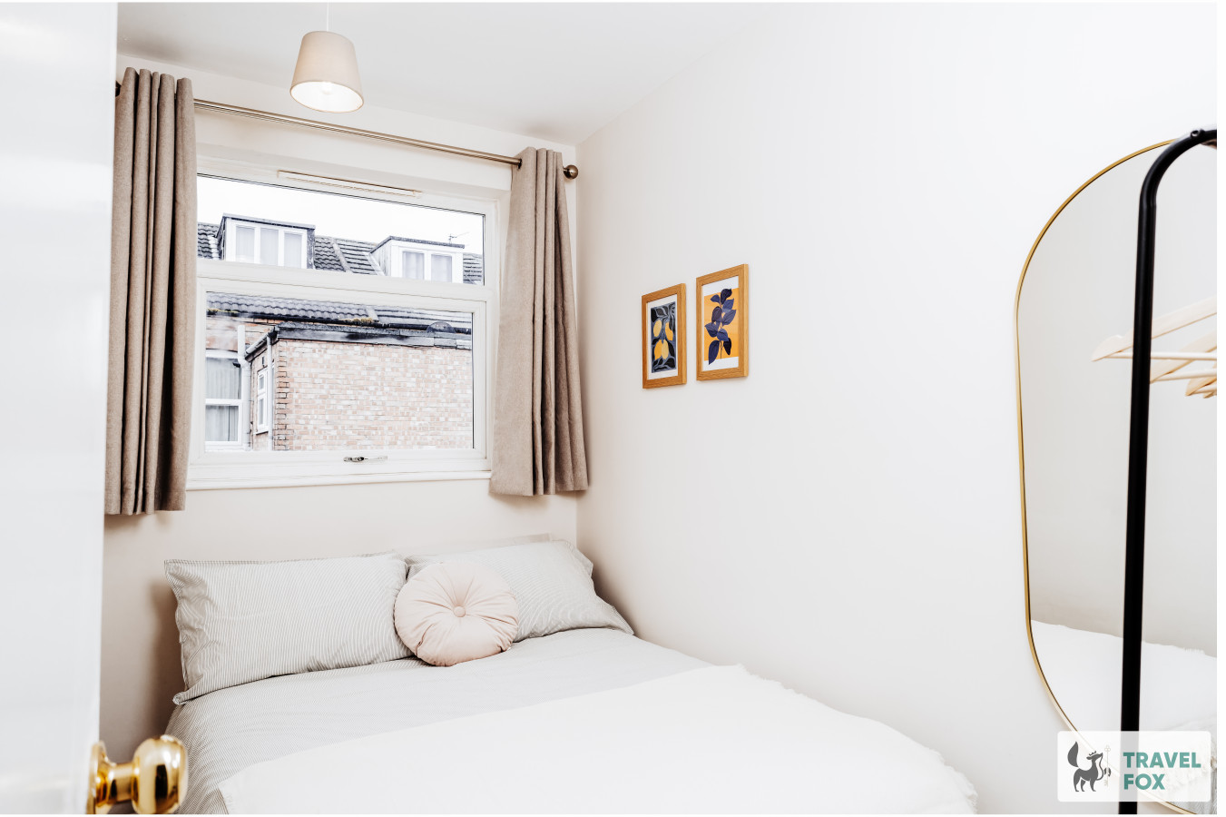 Alice's Central Stay: Parking + Motor Point Arena - Photo 3