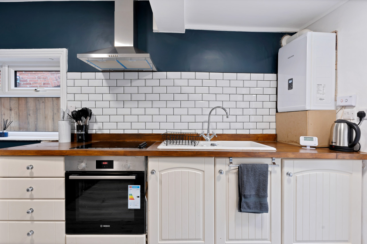 Sally's Cottage Uttoxeter - 20mins to Alton Towers - Photo 4