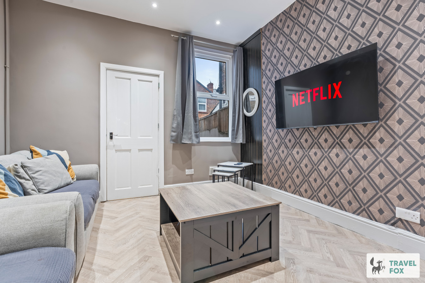 Becky's House: Near Motor Point and Free Parking! - Photo 2