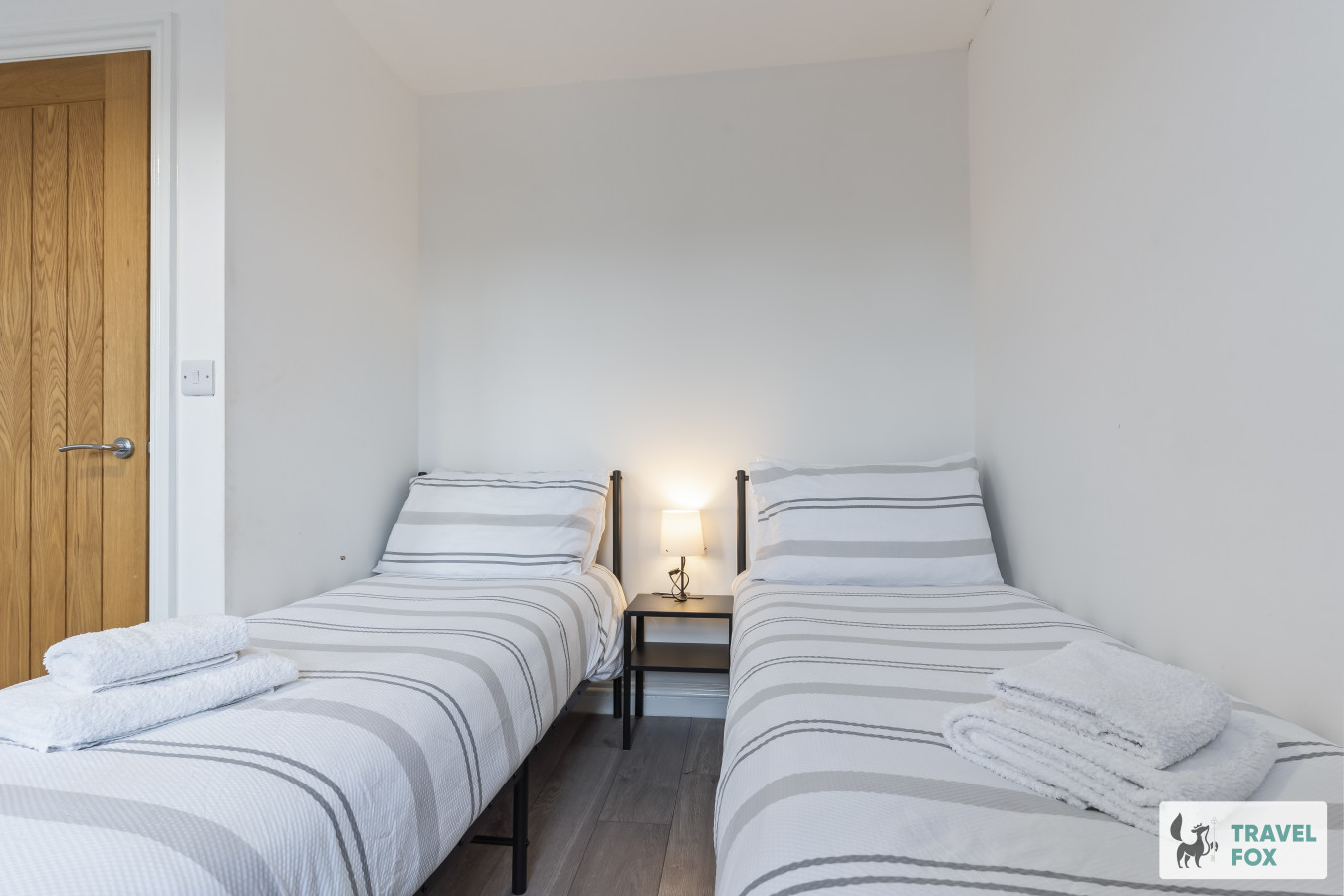 Lisa's House Leek: 20mins Alton Towers - Photo 3