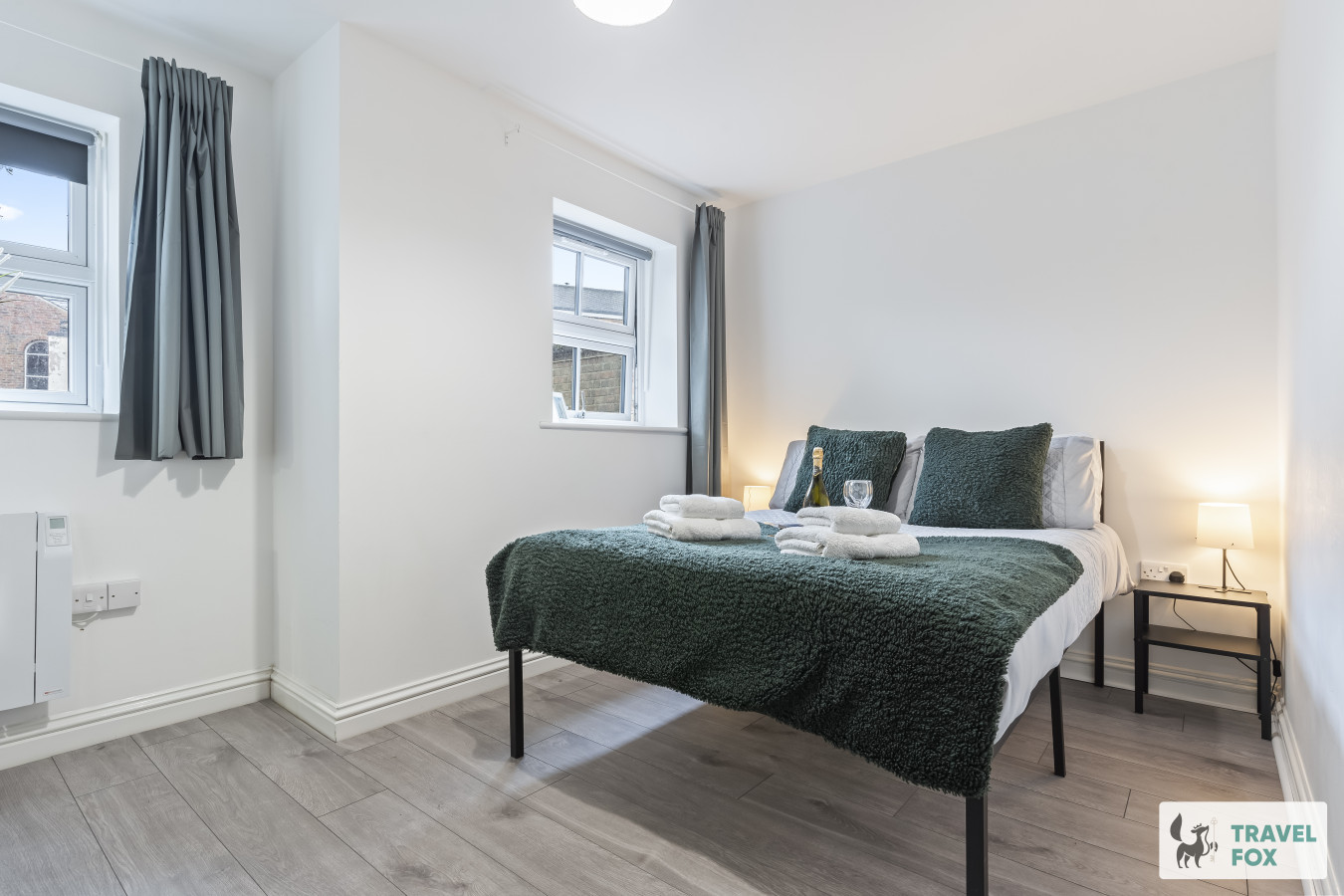 Lisa's House Leek: 20mins Alton Towers - Photo 2