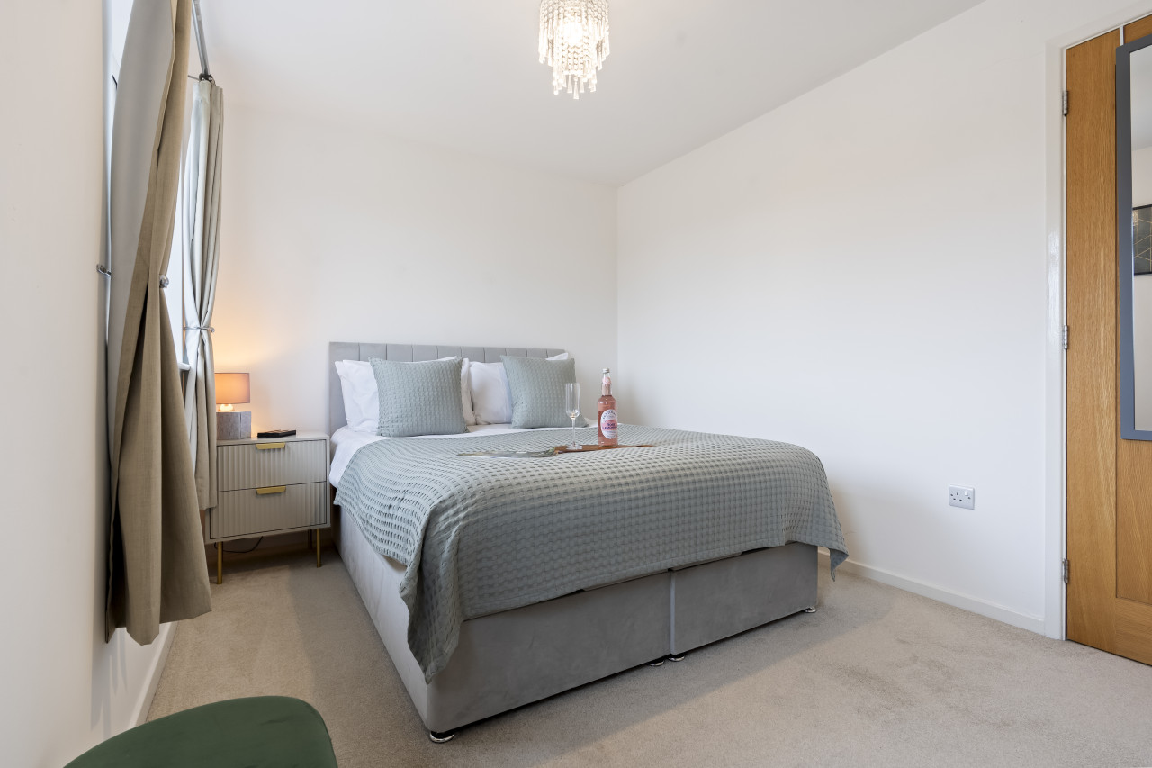 Tilly's Townhouse with Parking - Photo 4