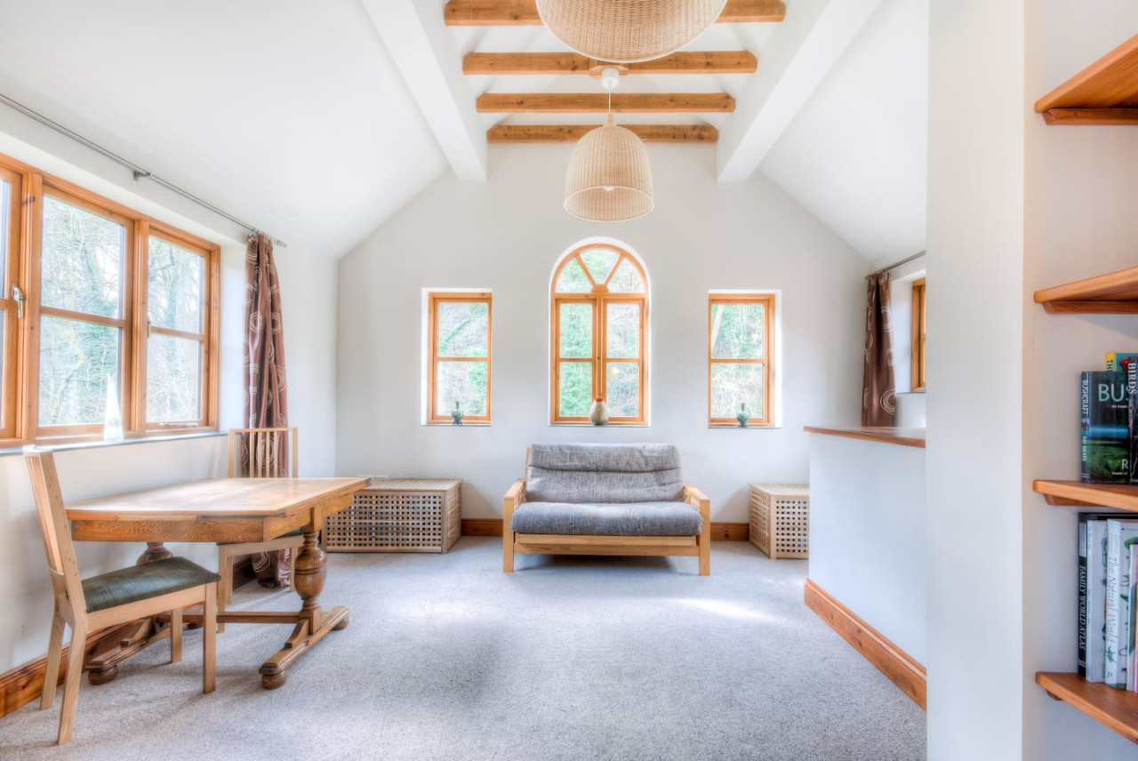 Seventh Heaven: Swimming Pond, BBQ Hut, Games Room - Photo 5