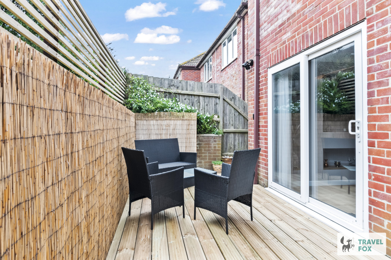 Coastal Breeze Retreat: Detached with Parking - Photo 2