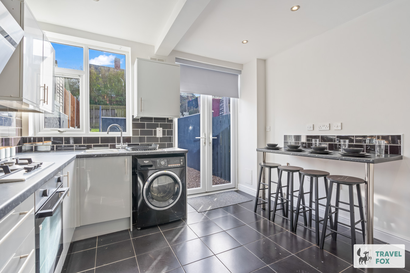 Susan's House - Photo 2