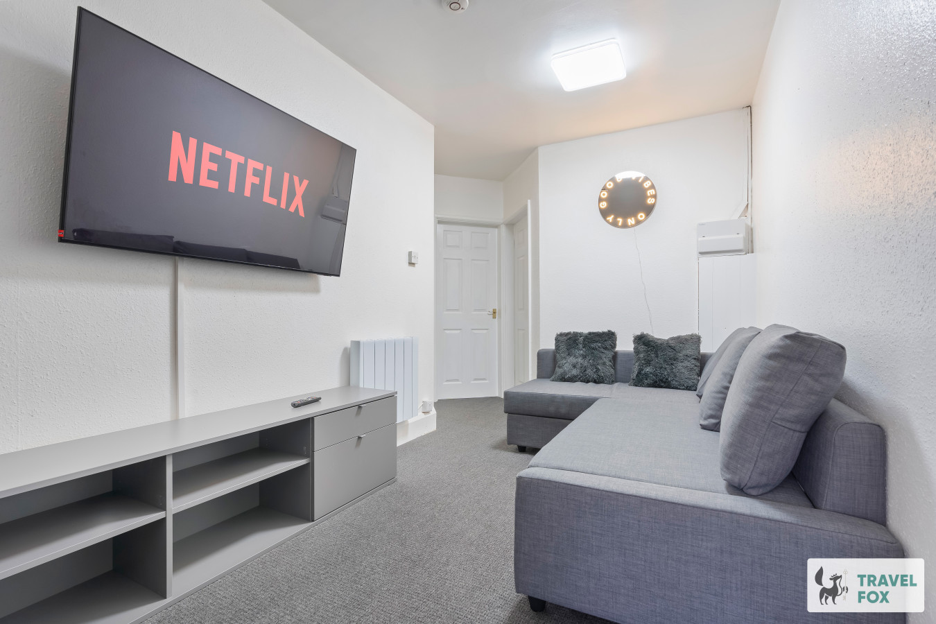 Abbie's House - Photo 2