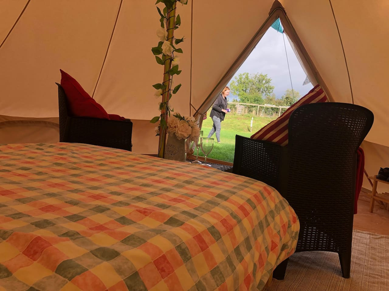 Glamping with Alpacas! - Photo 5