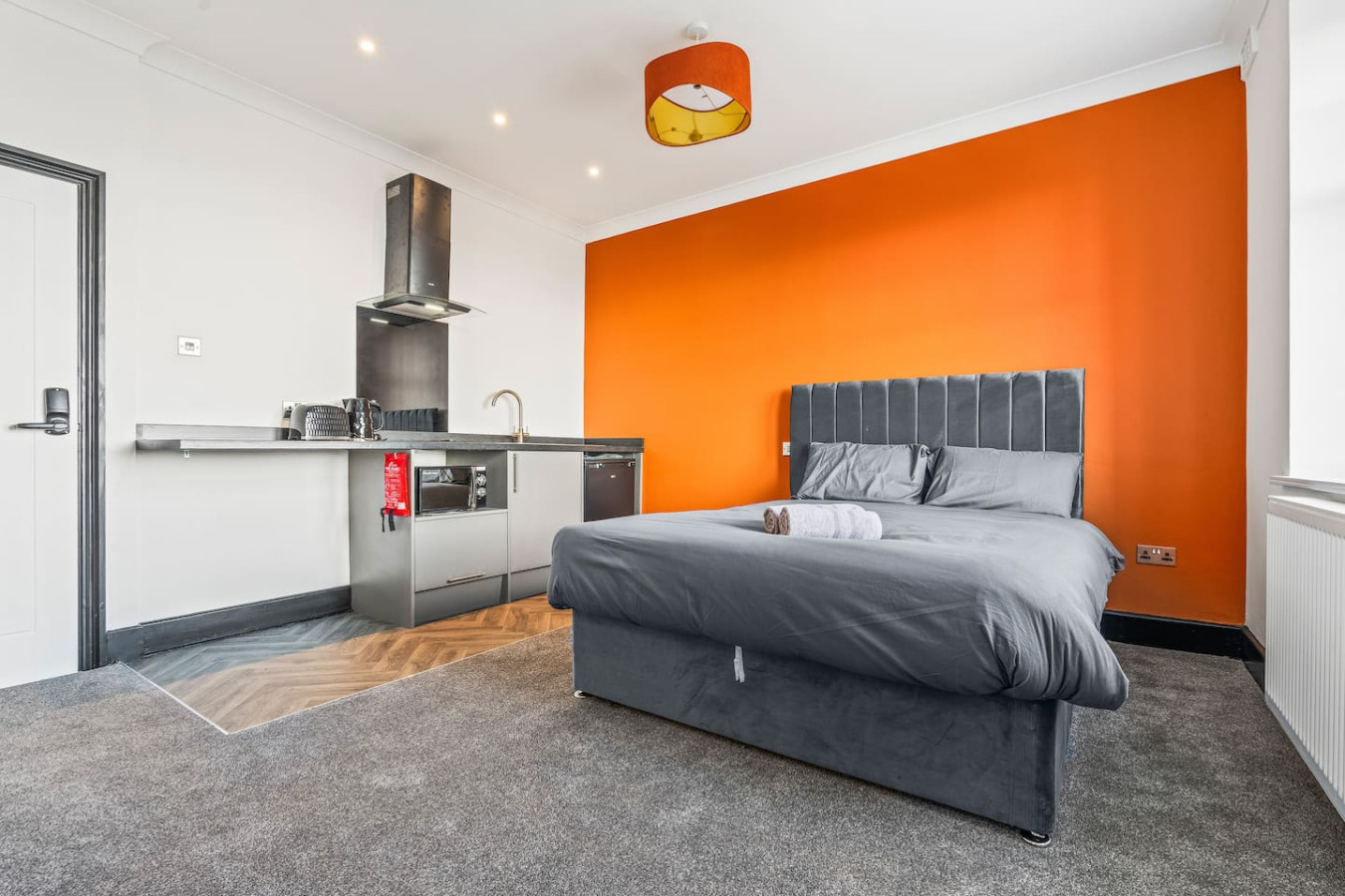 Eden View Flower Room - Main Photo